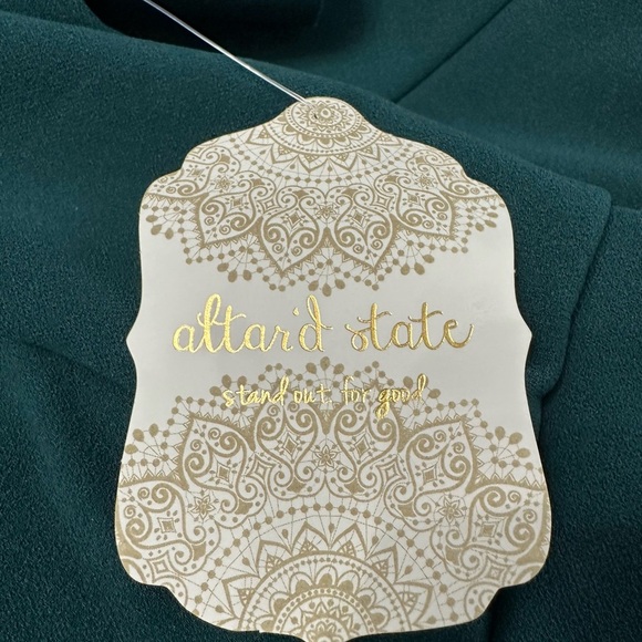 Altar'd State Short Sleeve Tiered Ruffled Mini Dress Size Medium Green NWT! - Picture 4 of 6